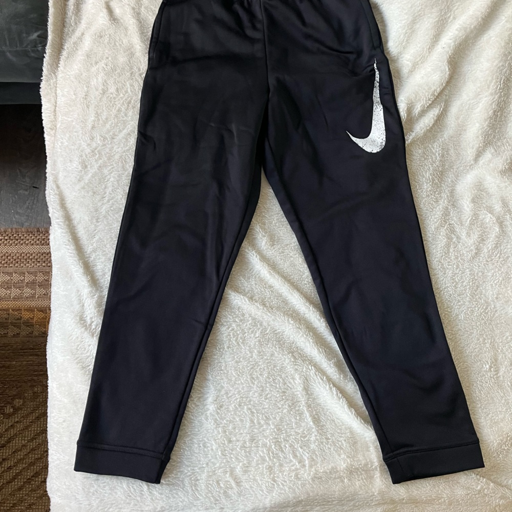 Nike Therma Dri-Fit boys Joggers
